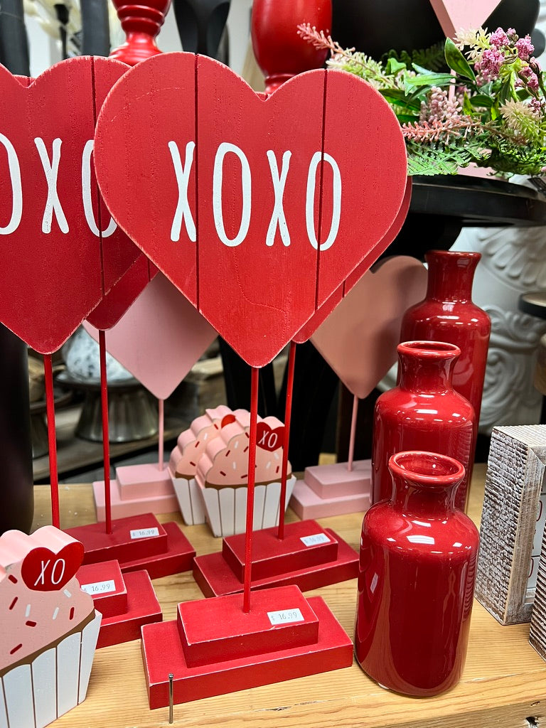 Valentine’s Day Wooden Heart on Stand