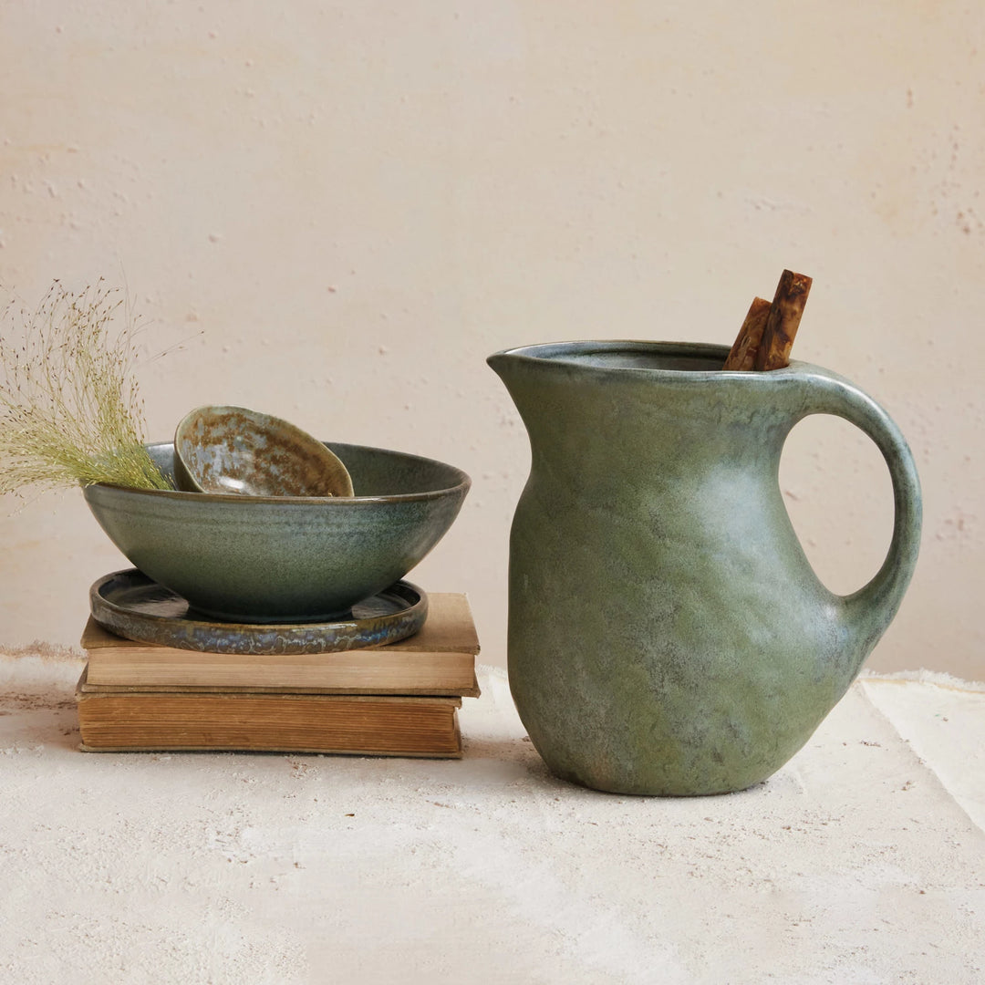 2-1/2 Quart Stoneware Pitcher