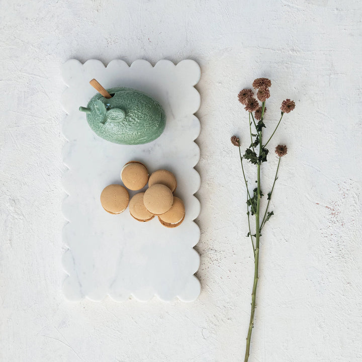 Marble Cheese/Cutting Board w/ Scalloped Edge