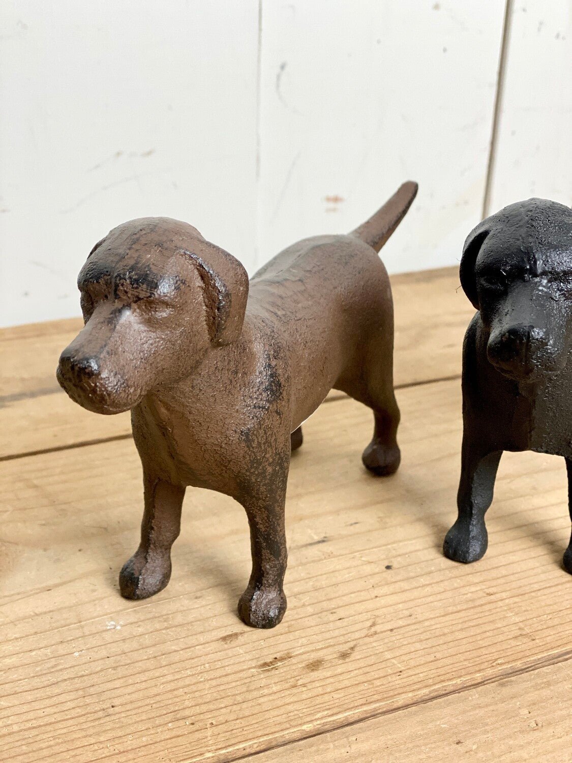 Cast Iron Labrador Dog Figure (2 Colors)