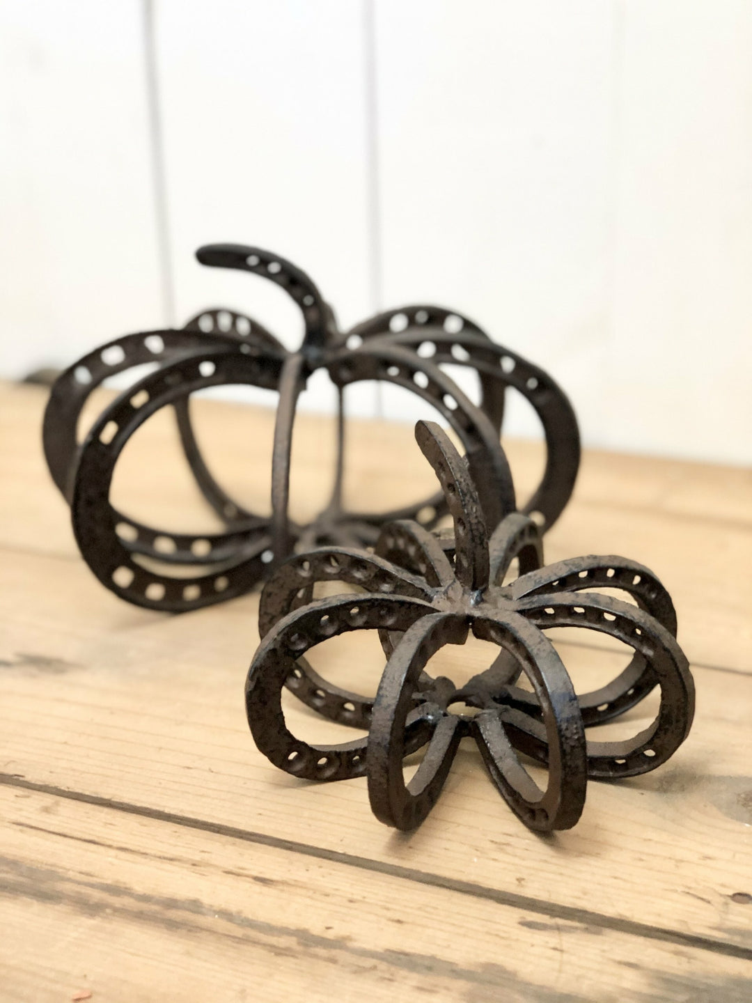 Metal Horseshoe Pumpkins